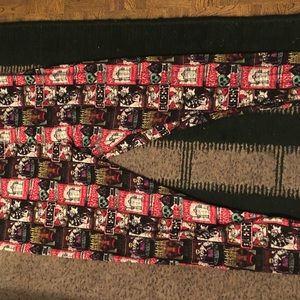 Lularoe Disney villain leggings. TC2. NWOT. features multiple villains
